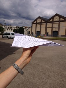 A postgraduate student in Information Experience Design at the Royal College of Art, Xinglin Sun, had the idea to give out instruction sheets in this form, which could be released in the smaller wind tunnel in building R52.